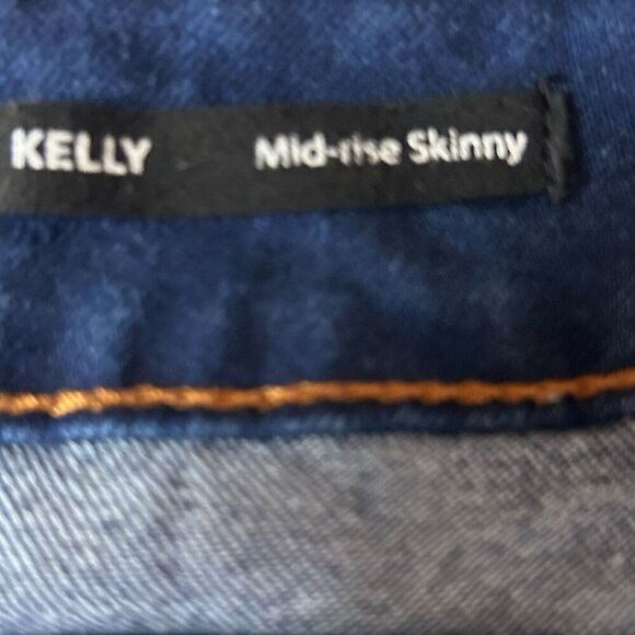 Tahari Kelly Mid-Rise Skinny Women Jeans Size 10/30 Dark Wash - Picture 12 of 13